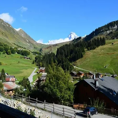 Roches Fleuries 2 *